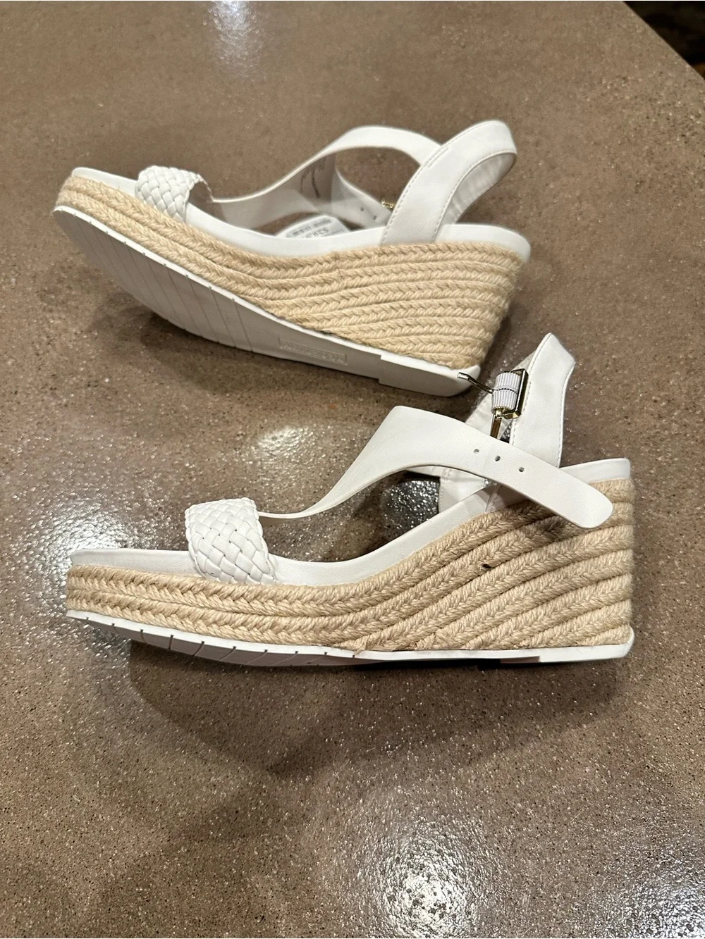 Kenneth Cole Reaction White Wedge Sandals with Braided Strap - Unbranded